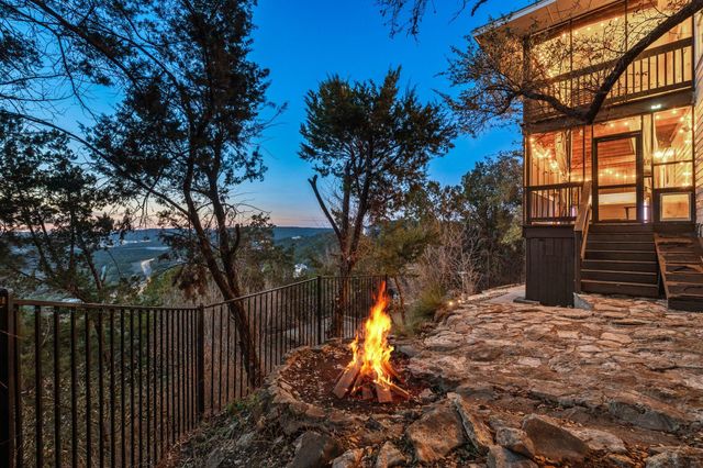 8414 Bronco Buster TRL, Lago Vista, TX 78645