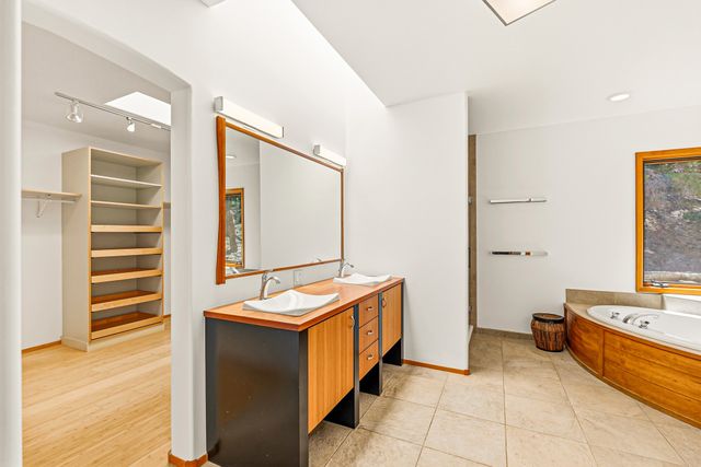 92 Alteza, Santa Fe, NM 87508
