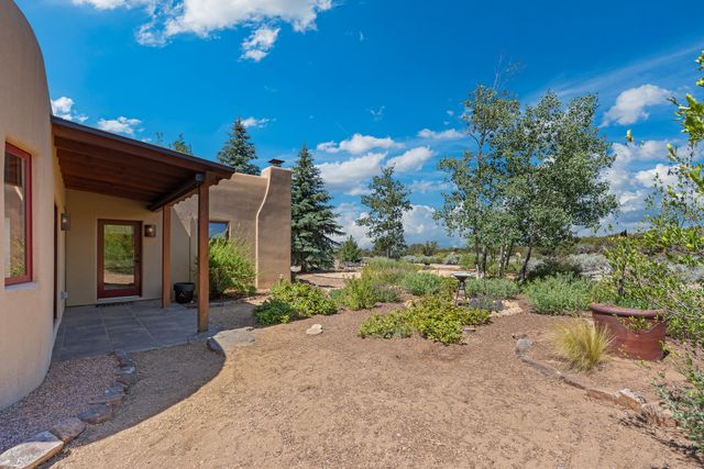 92 Alteza, Santa Fe, NM 87508