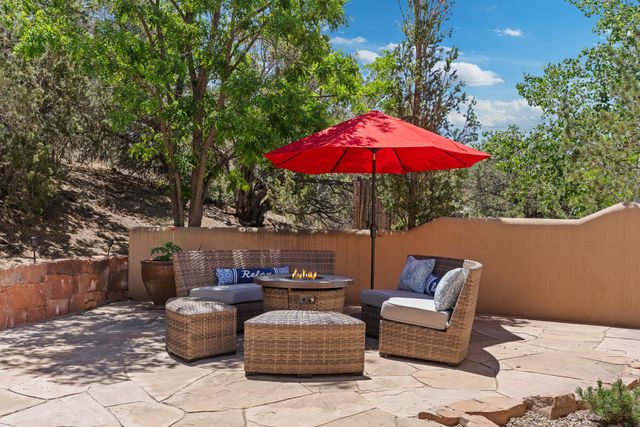 92 Alteza, Santa Fe, NM 87508