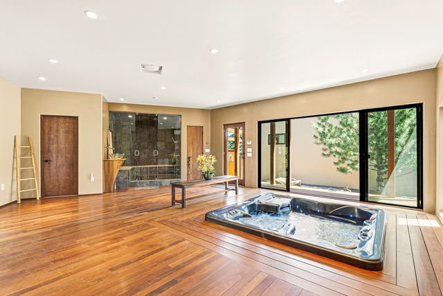 92 Alteza, Santa Fe, NM 87508