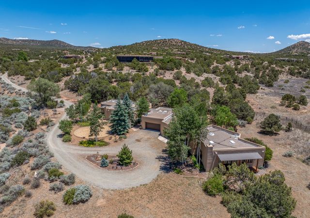 92 Alteza, Santa Fe, NM 87508