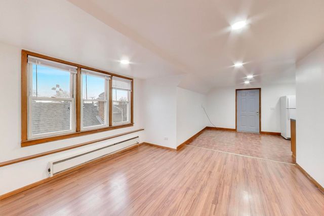 5150 W Carmen Avenue 2, Chicago, IL 60630