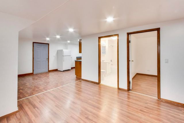 5150 W Carmen Avenue 2, Chicago, IL 60630