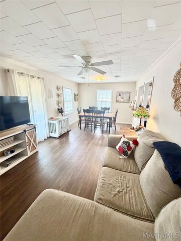 951 Wright Street, Prattville, AL 36066