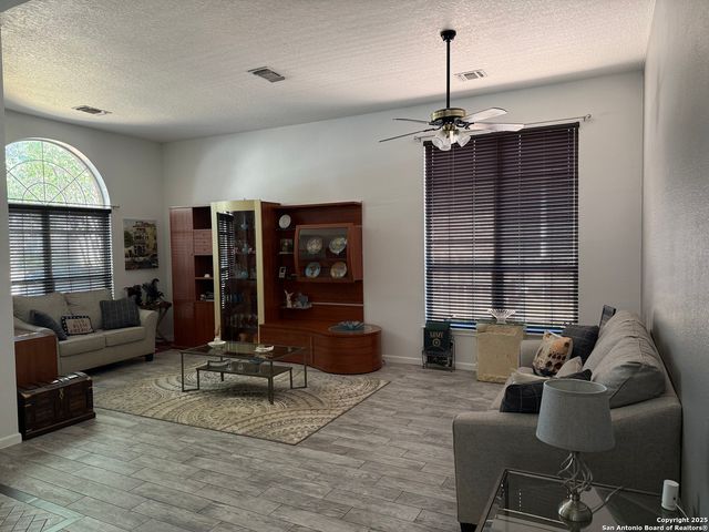 2710 Montebello, San Antonio, TX 78259