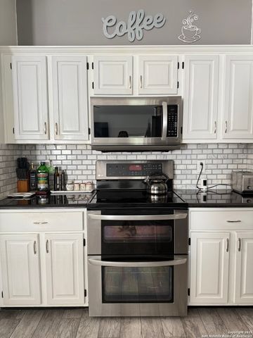 2710 Montebello, San Antonio, TX 78259