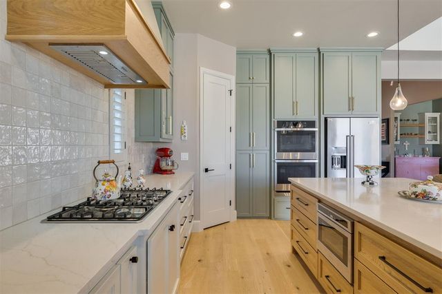 5808 Calcutta Lane, Edmond, OK 73025