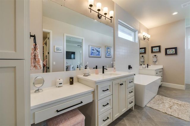 5808 Calcutta Lane, Edmond, OK 73025