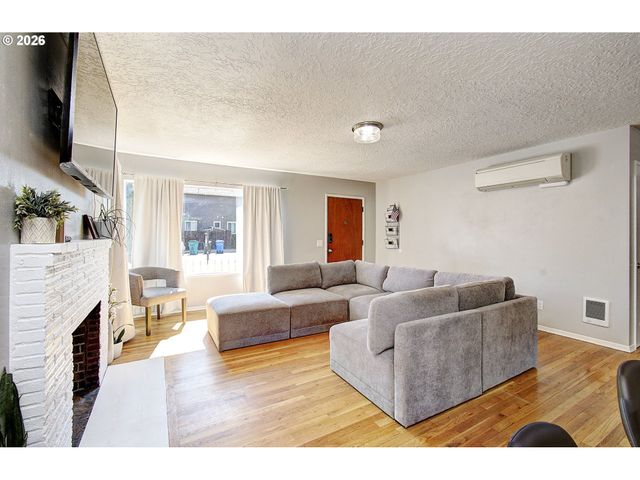 4916 Ne 22ND Ave, Vancouver, WA 98663