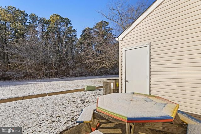 35 S SEAS CT, Barnegat, NJ 08005