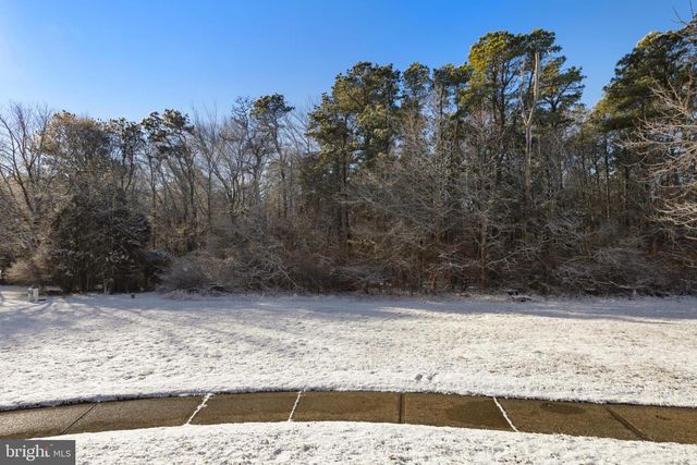 35 S SEAS CT, Barnegat, NJ 08005