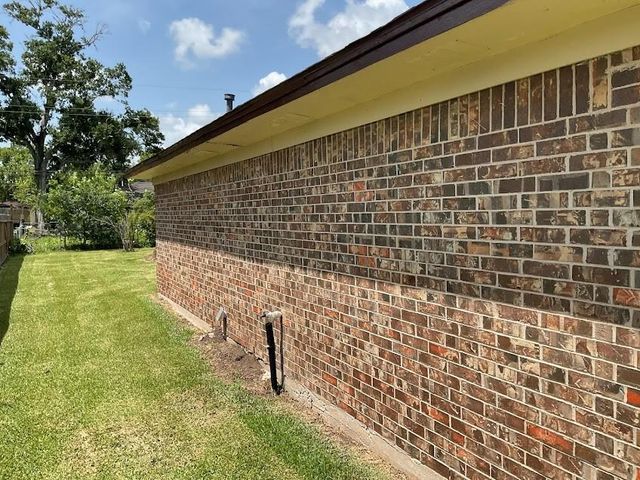 406 Wisteria Street, Richwood, TX 77531