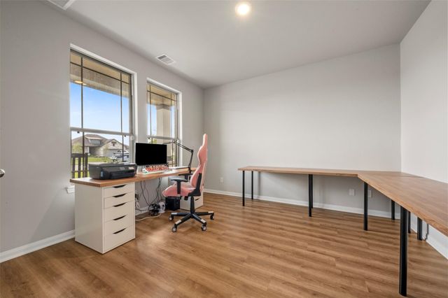 210 Valley Ranch Trail, Dayton, TX 77535