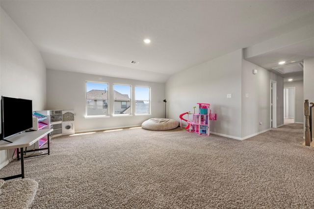 210 Valley Ranch Trail, Dayton, TX 77535