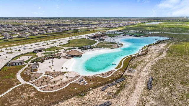 210 Valley Ranch Trail, Dayton, TX 77535