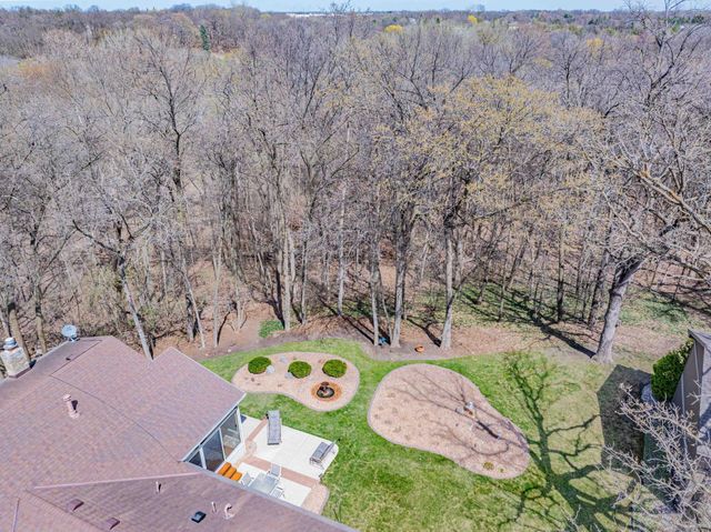 112117 Haering Circle, Chaska, MN 55318