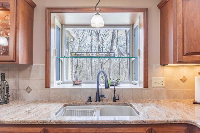 112117 Haering Circle, Chaska, MN 55318