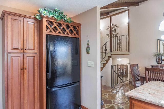 112117 Haering Circle, Chaska, MN 55318