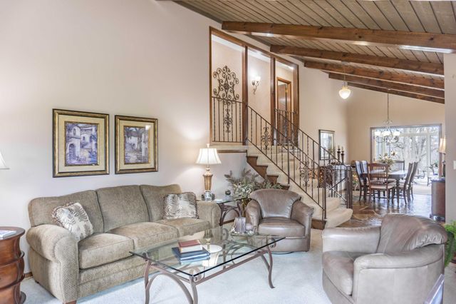 112117 Haering Circle, Chaska, MN 55318