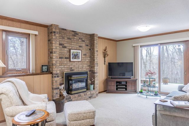 112117 Haering Circle, Chaska, MN 55318