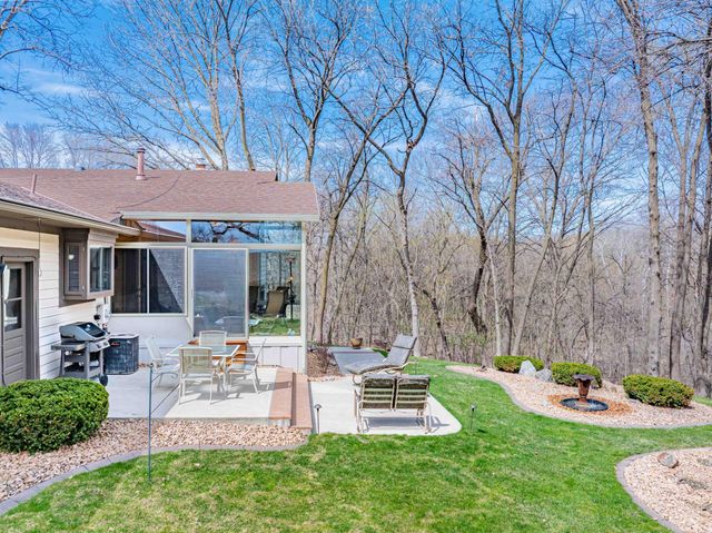 112117 Haering Circle, Chaska, MN 55318