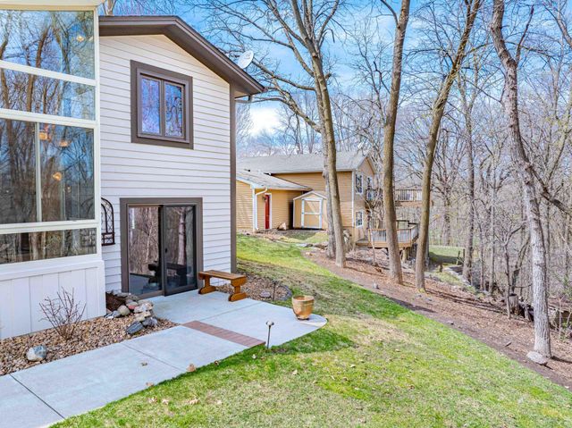 112117 Haering Circle, Chaska, MN 55318