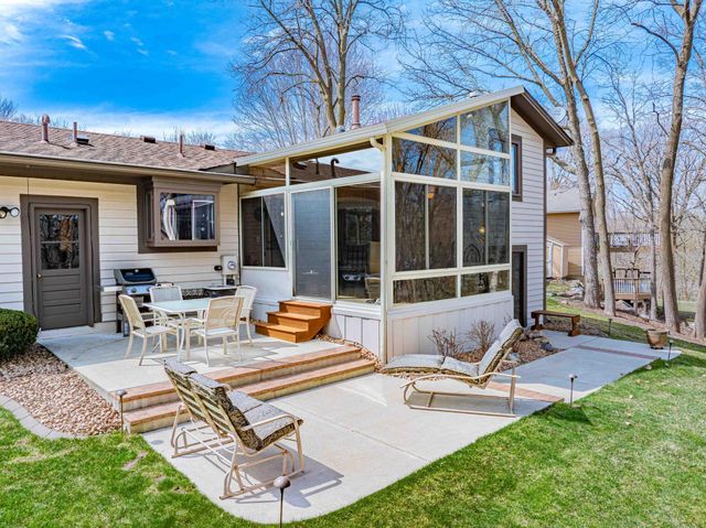 112117 Haering Circle, Chaska, MN 55318