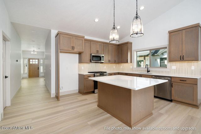 1207 W FAIR LN, Post Falls, ID 83854