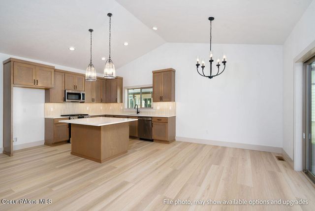 1207 W FAIR LN, Post Falls, ID 83854