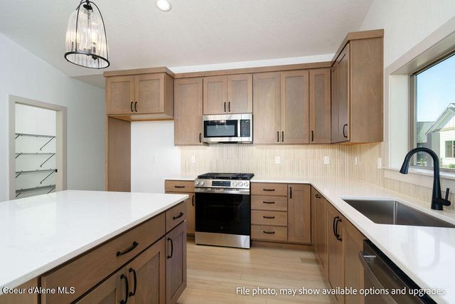 1207 W FAIR LN, Post Falls, ID 83854