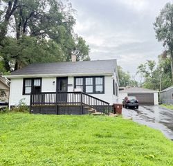 1402 5th Avenue, Joliet, IL 60433