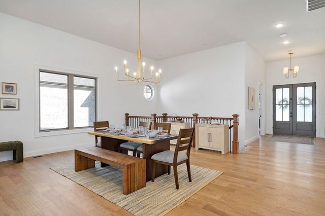 6041 S Dollison Avenue, Springfield, MO 65810