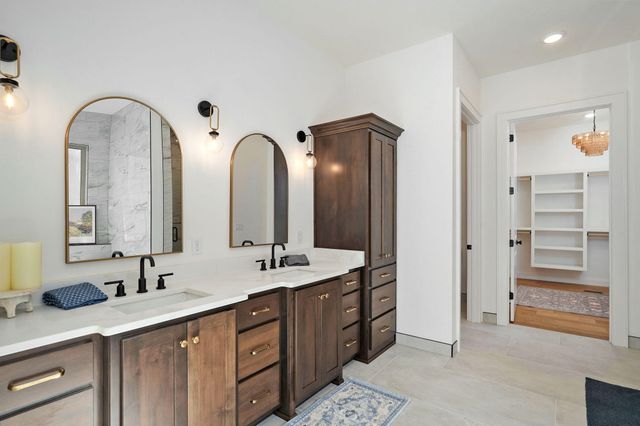 6041 S Dollison Avenue, Springfield, MO 65810