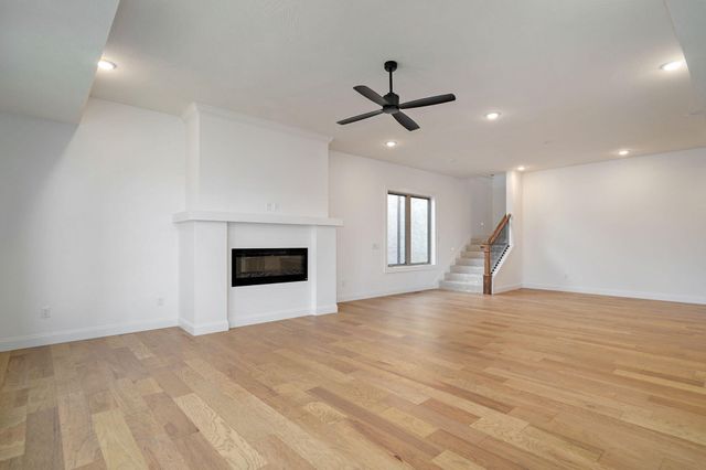 6041 S Dollison Avenue, Springfield, MO 65810