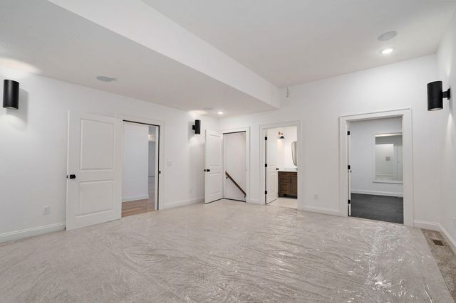 6041 S Dollison Avenue, Springfield, MO 65810