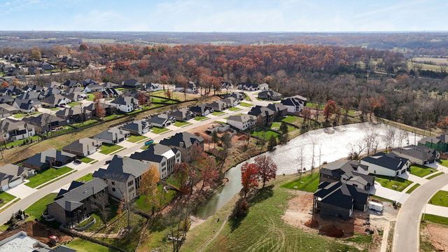 6041 S Dollison Avenue, Springfield, MO 65810