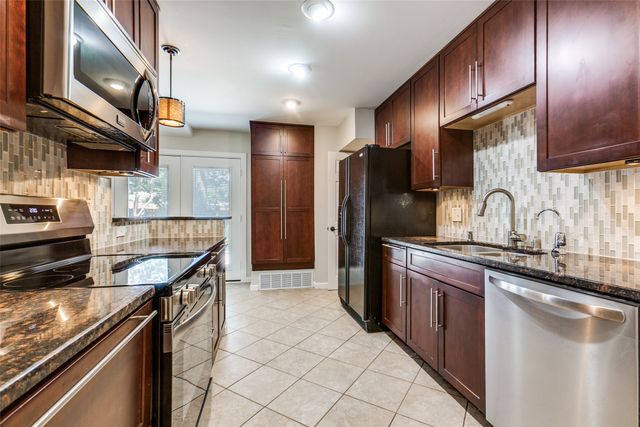 822 Fontana Avenue, Richardson, TX 75080