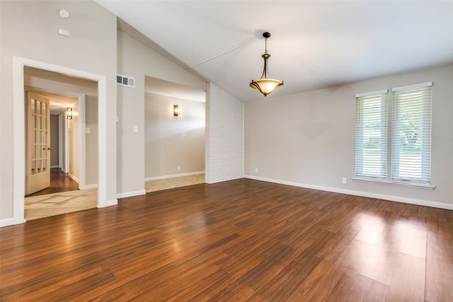 822 Fontana Avenue, Richardson, TX 75080