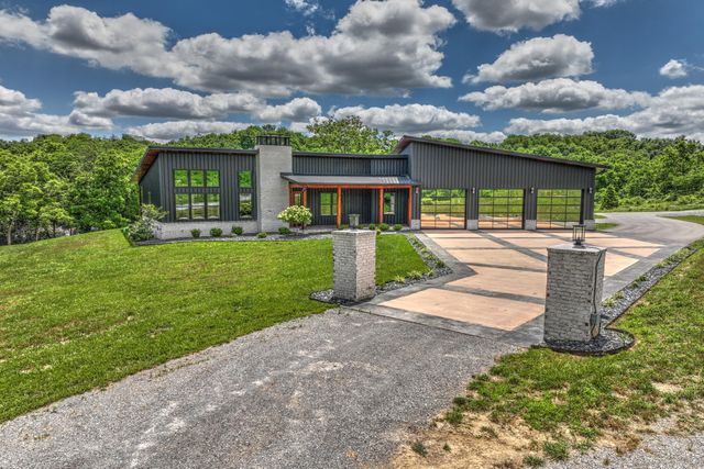 75 Deer Chase Road, Danville, KY 40422