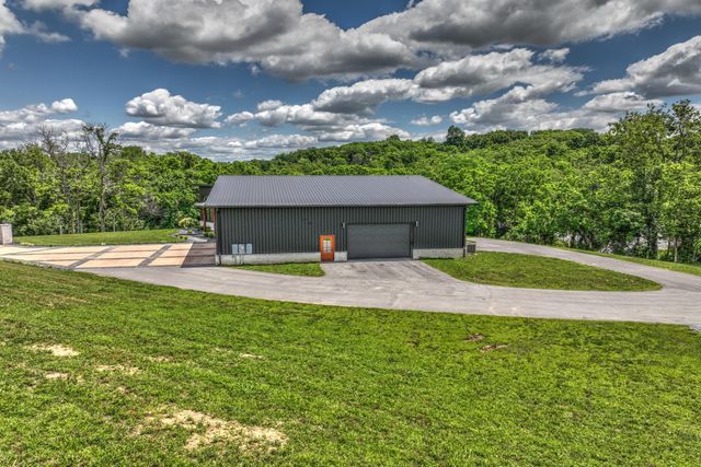 75 Deer Chase Road, Danville, KY 40422