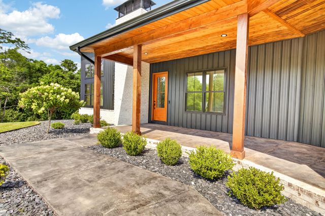 75 Deer Chase Road, Danville, KY 40422
