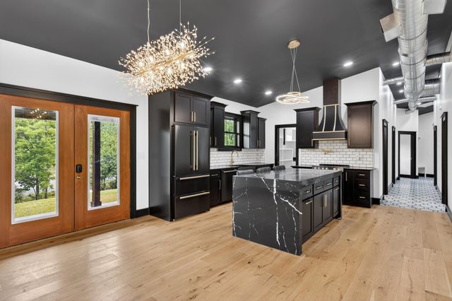 75 Deer Chase Road, Danville, KY 40422