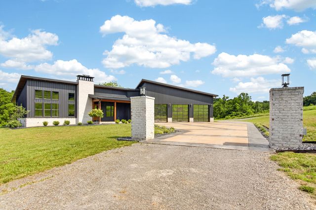75 Deer Chase Road, Danville, KY 40422