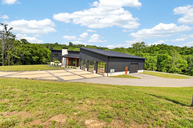 75 Deer Chase Road, Danville, KY 40422