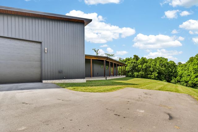75 Deer Chase Road, Danville, KY 40422