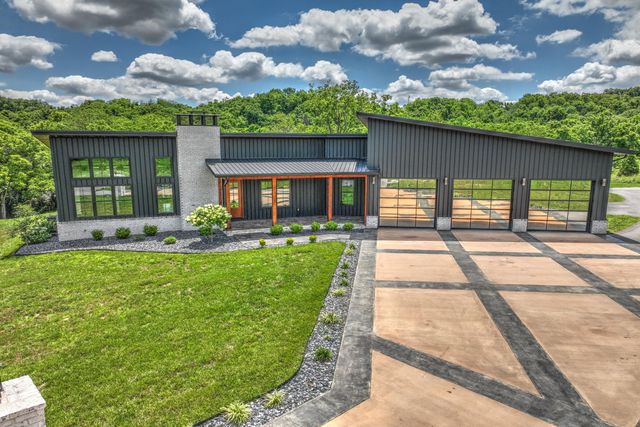 75 Deer Chase Road, Danville, KY 40422