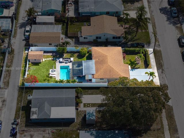 1935 Arthur St, Hollywood, FL 33020