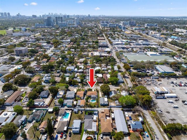 1935 Arthur St, Hollywood, FL 33020