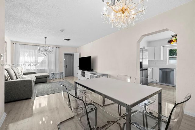 1935 Arthur St, Hollywood, FL 33020